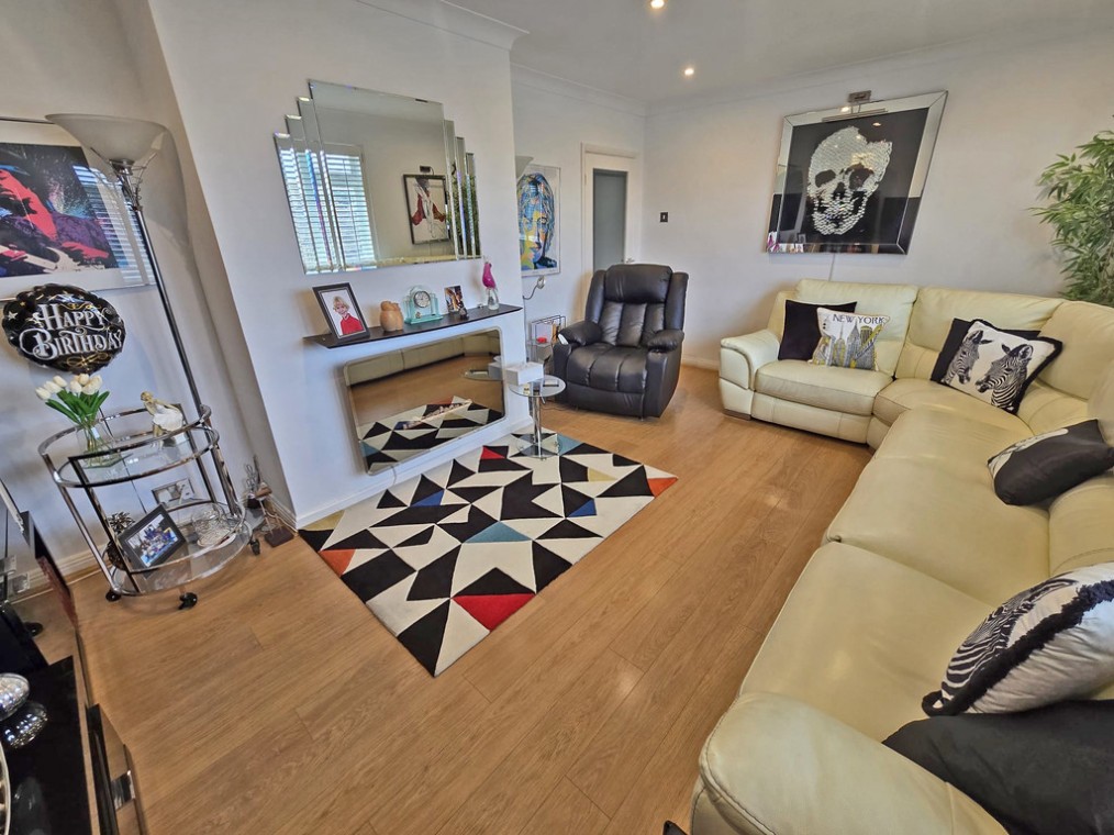 Meadway Court, Southwick