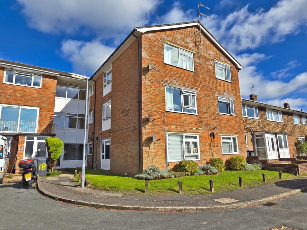 Southview Court, Southwick