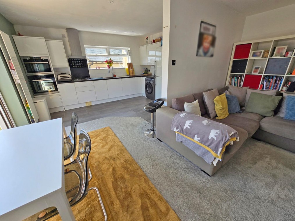 Mile Oak Road, Southwick