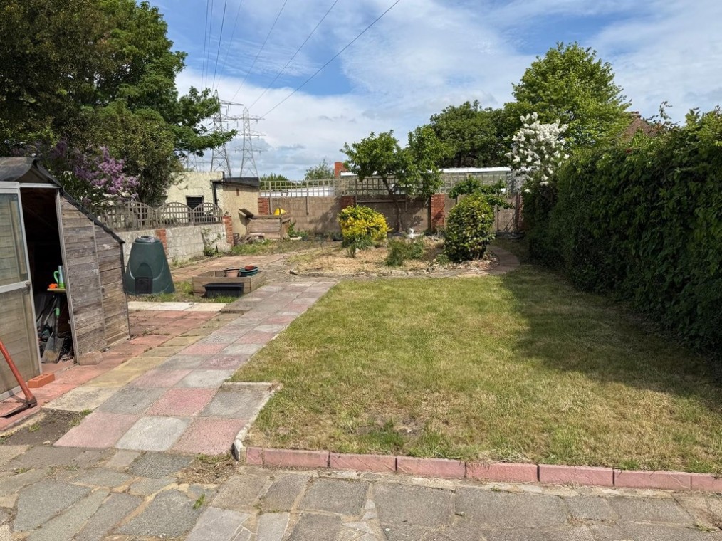 Manor Hall Road, Southwick