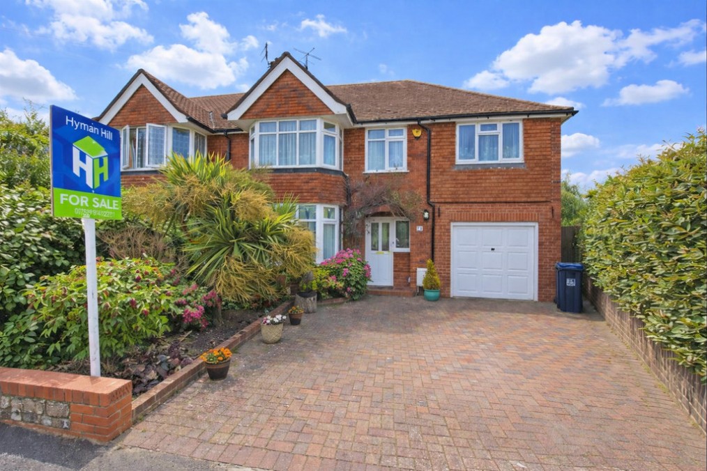 Phoenix Crescent, Southwick