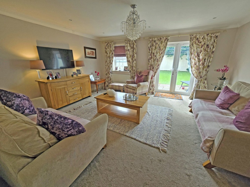 Craven Court, Lancing