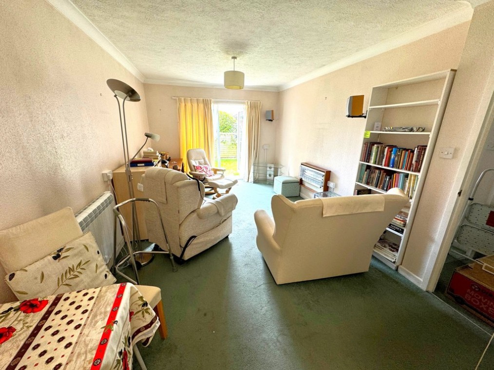 Oakland Court, Buckingham Road