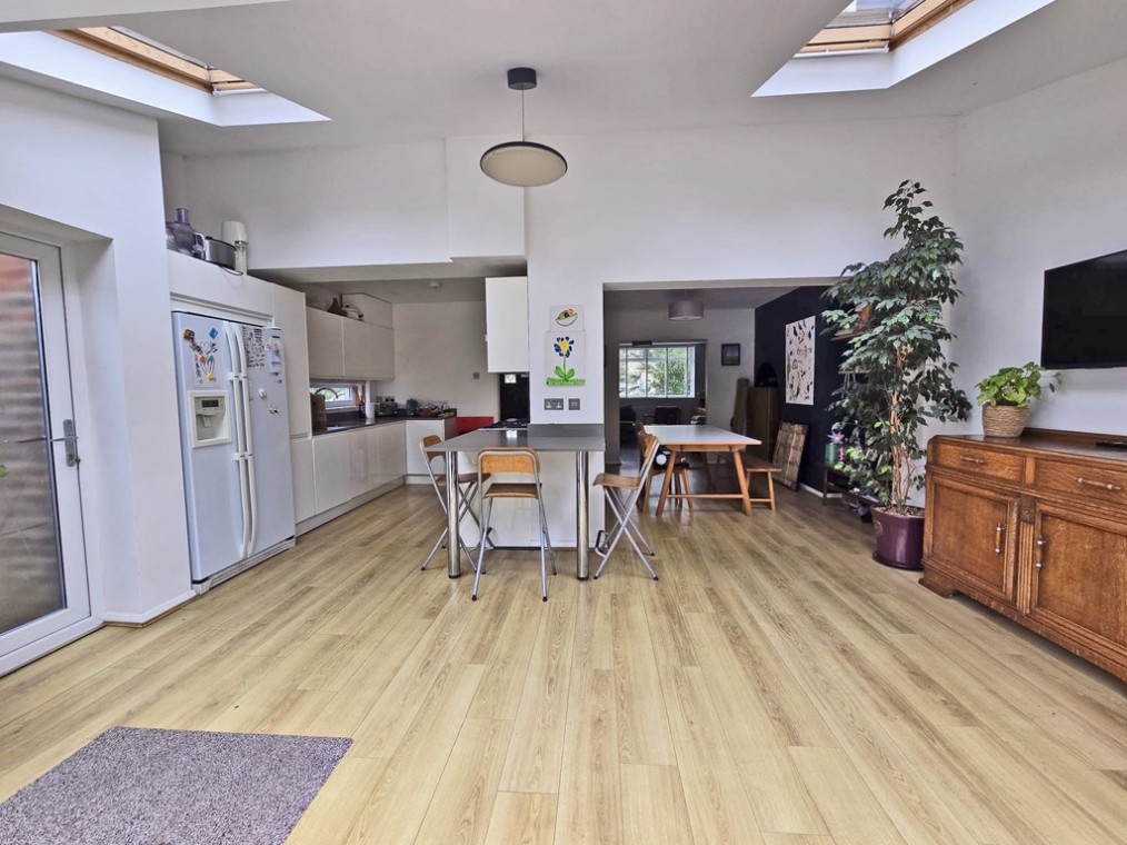 The Crescent, Southwick