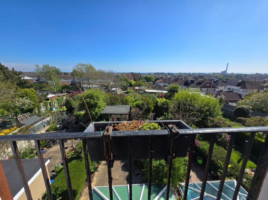 Mile Oak Road, Southwick