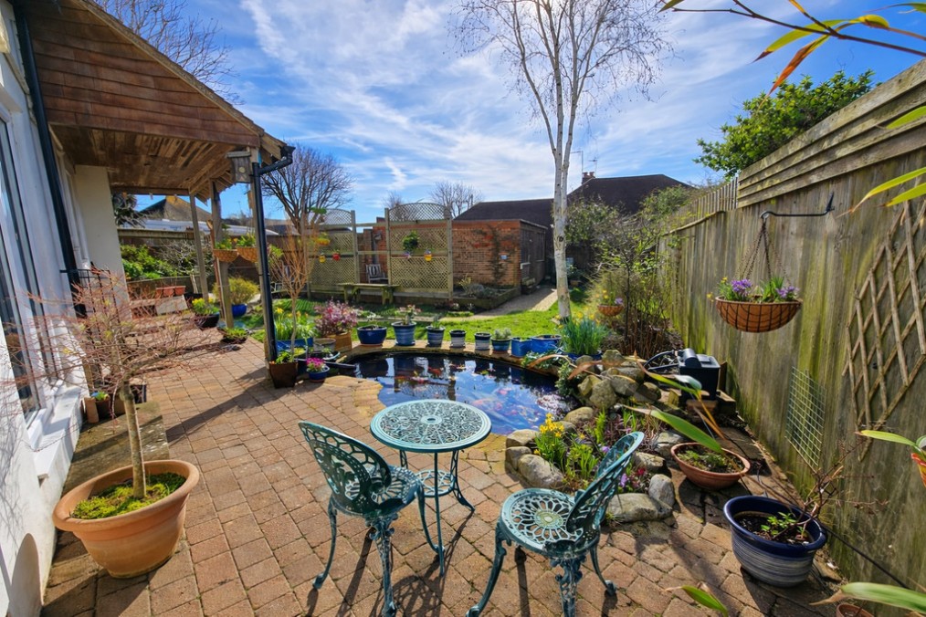 The Crescent, Southwick