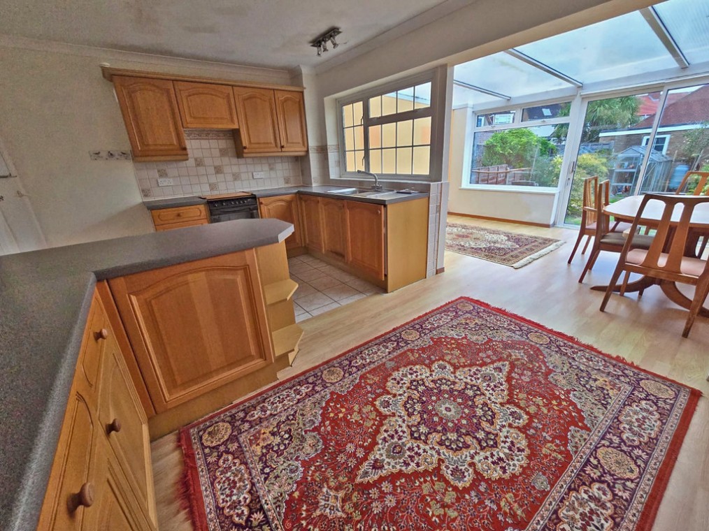 Cross Road, Southwick