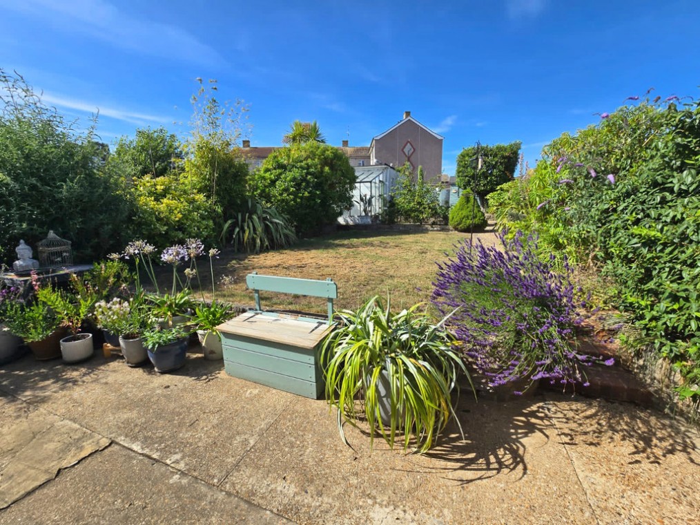 Holmbush Way, Southwick