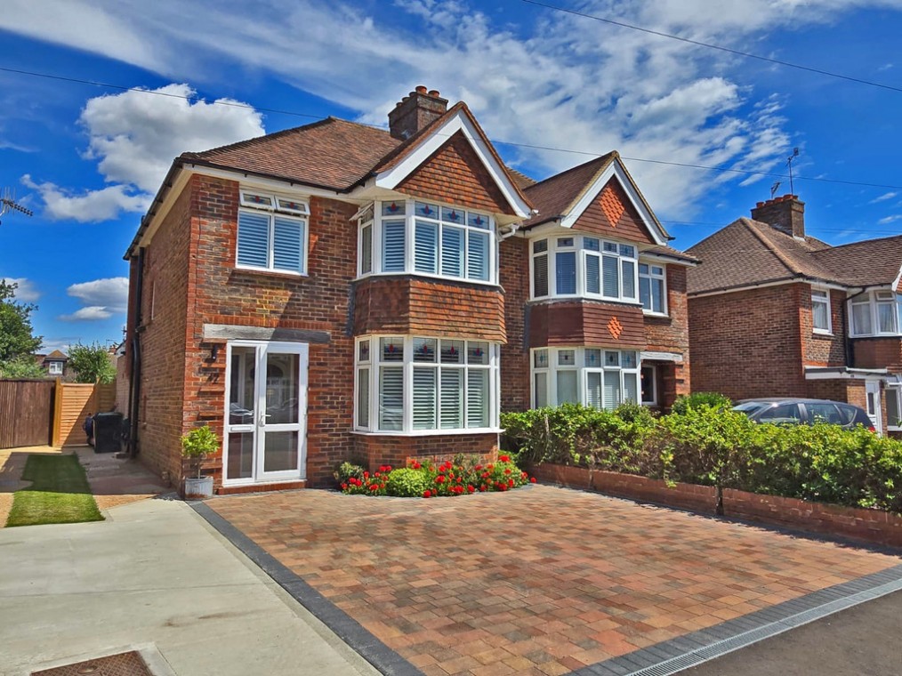 Phoenix Way, Southwick