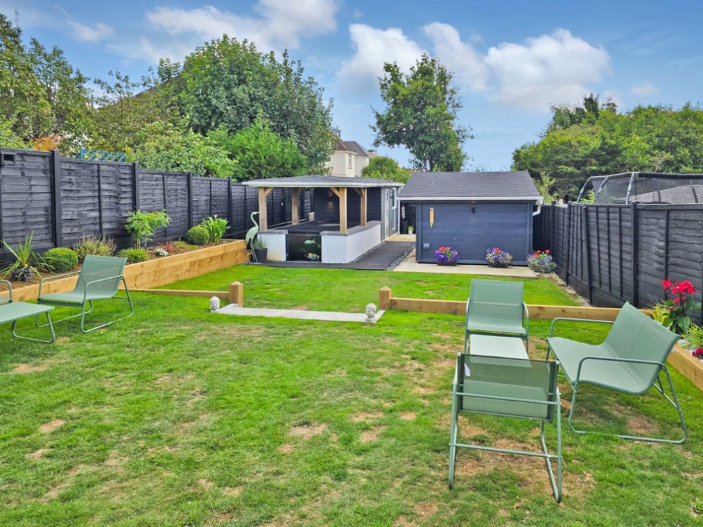 Mile Oak Road, Southwick