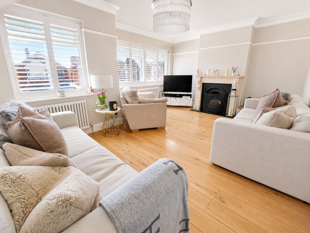Downland Avenue, Southwick