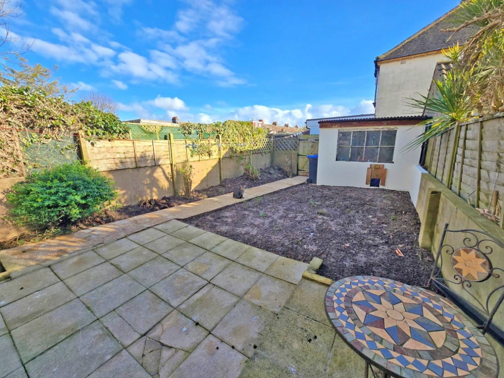 Manor Close, Southwick