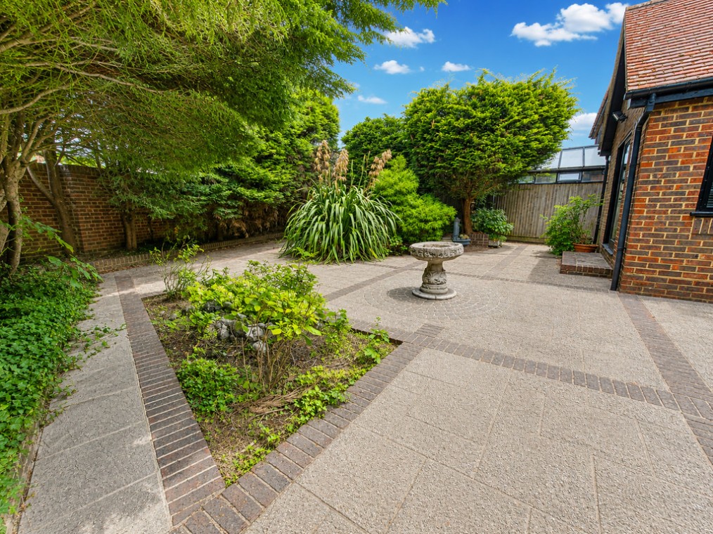 Spinnals Grove, Southwick