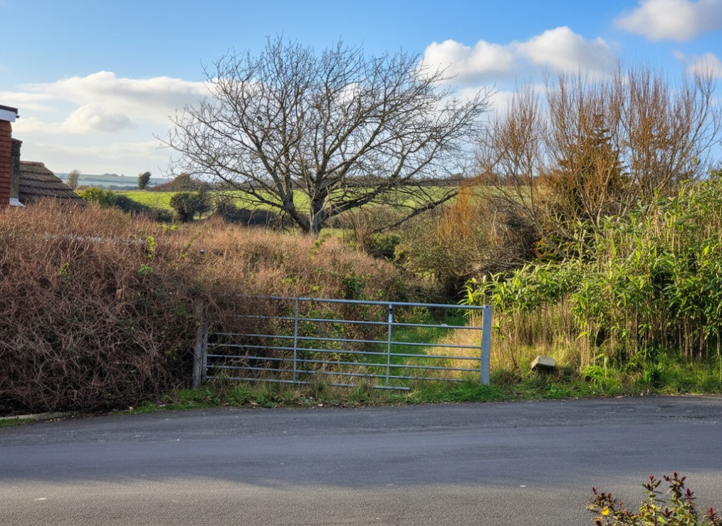 Hill Farm Way, Southwick