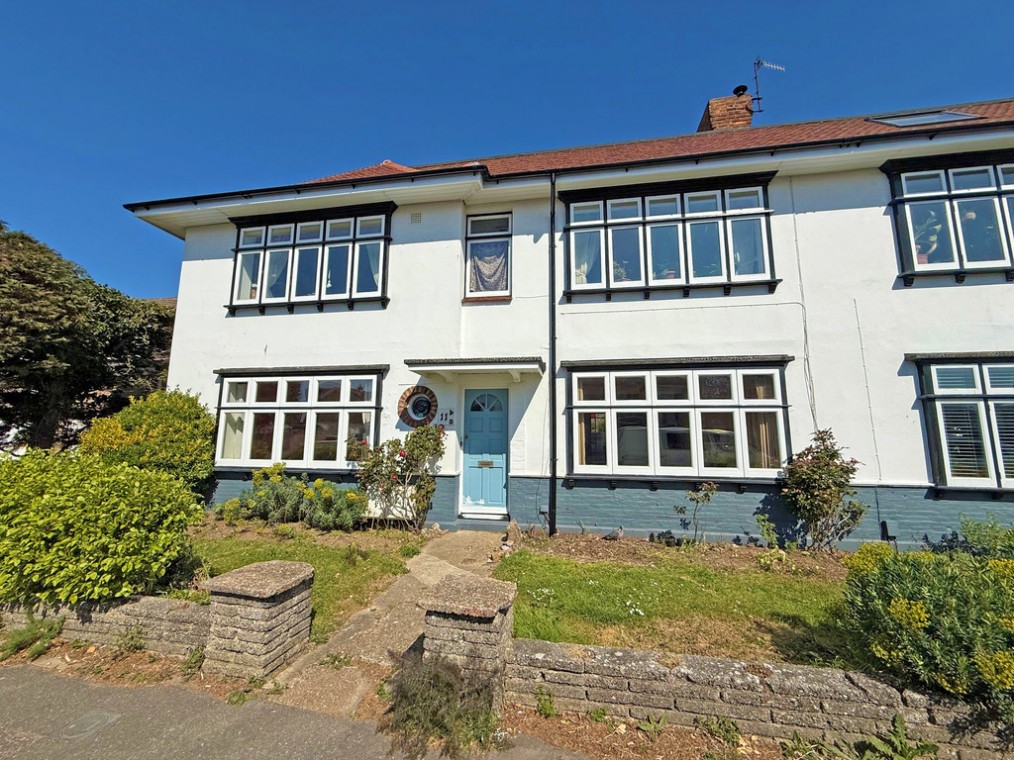 Tudor Mansions, Riverside Road