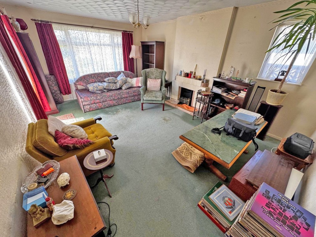 Feversham Close, Shoreham-by-Sea