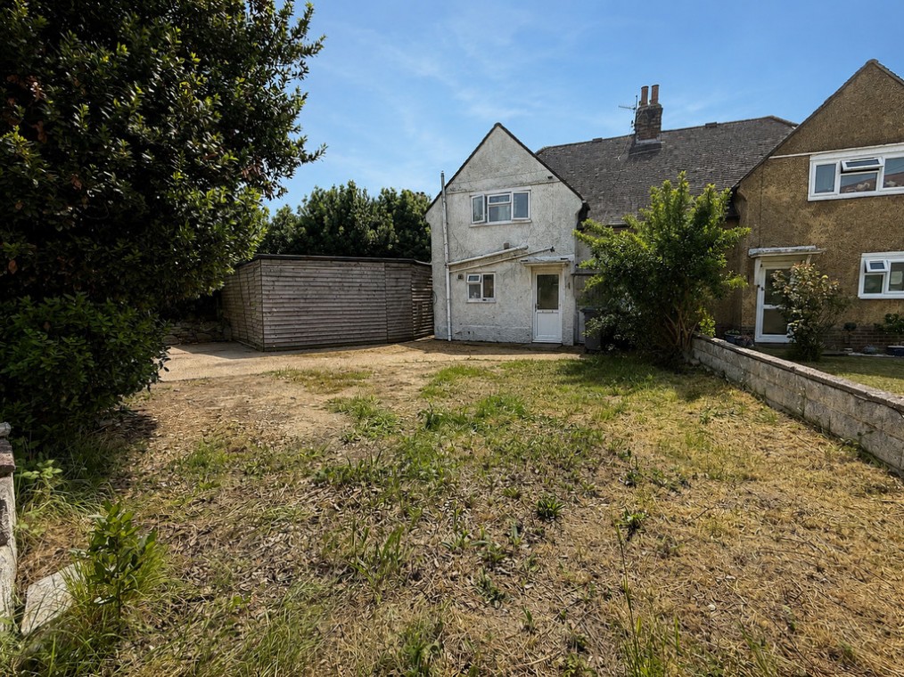 The Gardens, Southwick