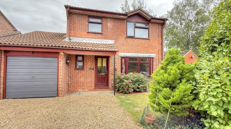 Lovage Way, Horndean, Hampshire