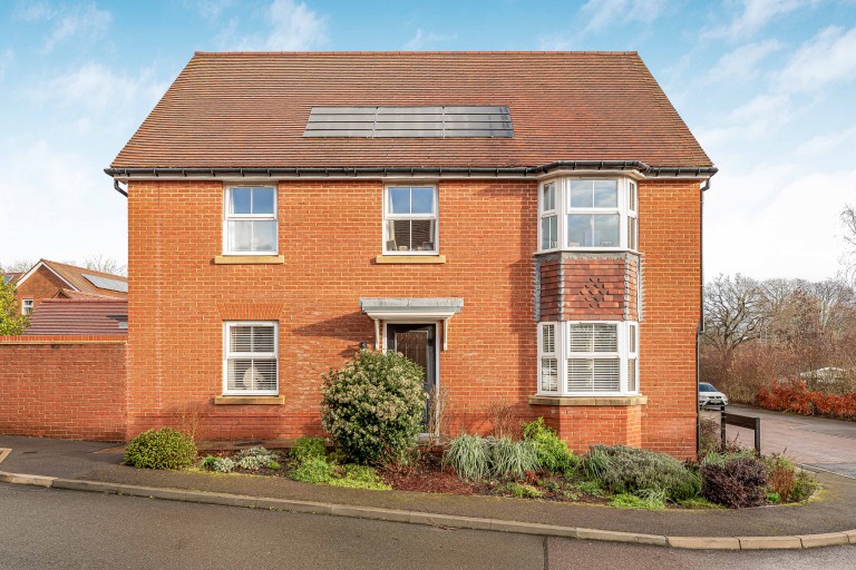 Leachman Way, Petersfield, Hampshire