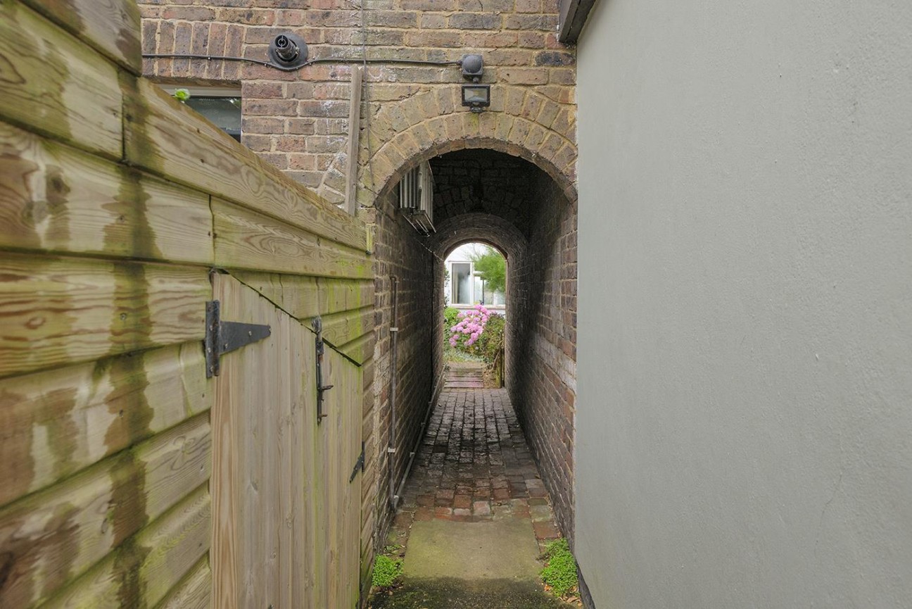 Bow Terrace, Wateringbury