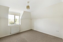 Pett Road, Pett TN35 4EX