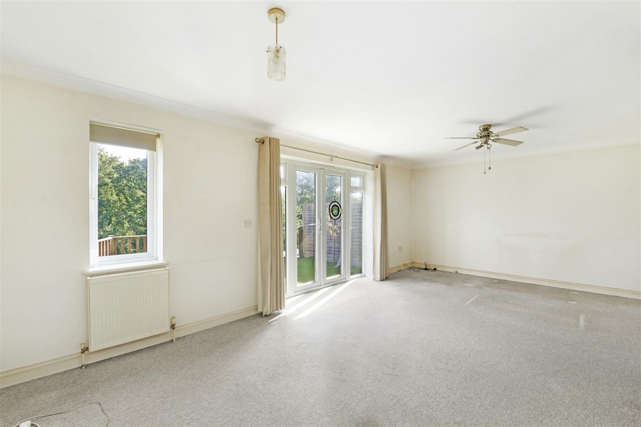 Pett Road, Pett TN35 4EX