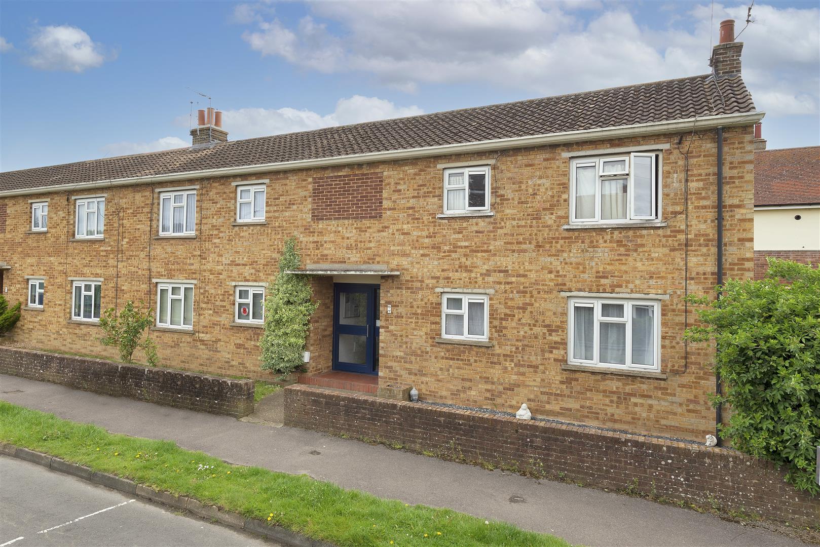 Kent Close, Paddock Wood, Tonbridge