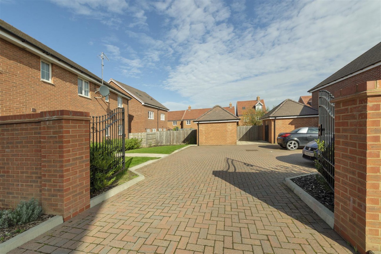 Bloxham Avenue, Paddock Wood