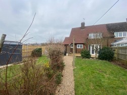 Signpost Field, Three Elm Lane, Golden Green