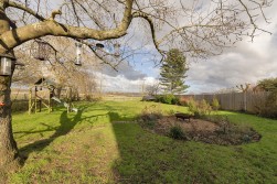 Churn Lane, Horsmonden, Tonbridge