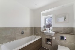 Pecham close, Kings Hill, ME19 4SB
