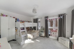 Pecham close, Kings Hill, ME19 4SB