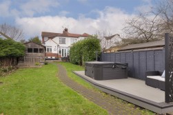 Tonbridge Road, Teston, Maidstone