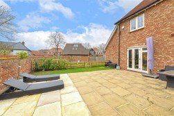 Hawthornden Grove, Yalding