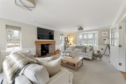 Hawthornden Grove, Yalding