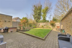 Langdale Rise, Allington