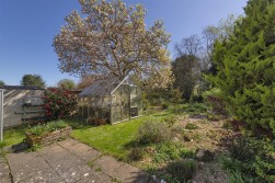 Old Road, East Peckham, Tonbridge