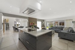 Woodland Gate Walk, Leybourne Chase, West Malling