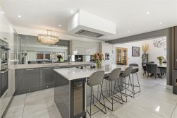 Woodland Gate Walk, Leybourne Chase, West Malling