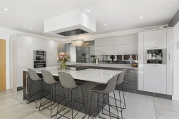 Woodland Gate Walk, Leybourne Chase, West Malling