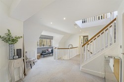 Woodland Gate Walk, Leybourne Chase, West Malling