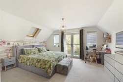 Woodland Gate Walk, Leybourne Chase, West Malling