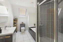 Woodland Gate Walk, Leybourne Chase, West Malling