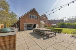 Woodland Gate Walk, Leybourne Chase, West Malling