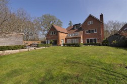 Woodland Gate Walk, Leybourne Chase, West Malling
