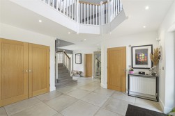 Woodland Gate Walk, Leybourne Chase, West Malling