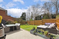 Phoenix Drive, Wateringbury