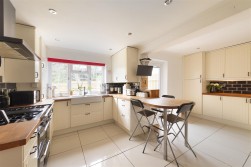 Phoenix Drive, Wateringbury
