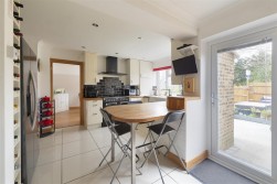 Phoenix Drive, Wateringbury