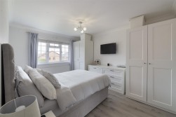 Phoenix Drive, Wateringbury